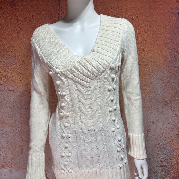 Dkny Sweaters - Elegant Winter White DKNY Sweater